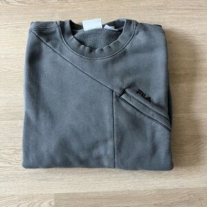 Fila Gray Men's Crewneck Size Medium Front Pocket